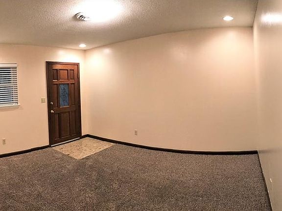 3rd image of 4013 Edge Hill Ln