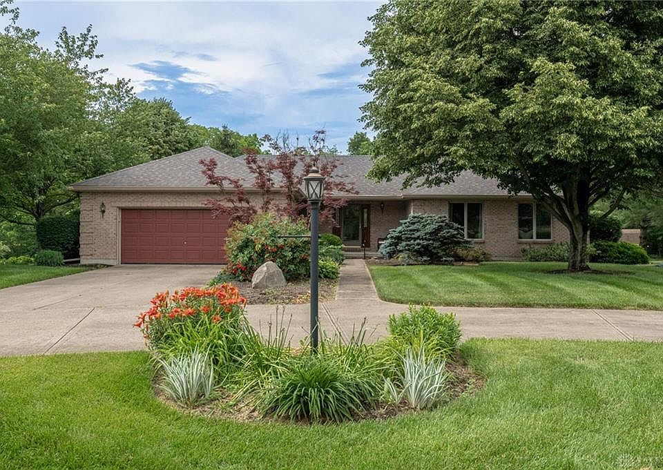 1st image of 4670 Dewey Dr