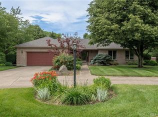 4670 Dewey Dr, Lebanon, OH 45036