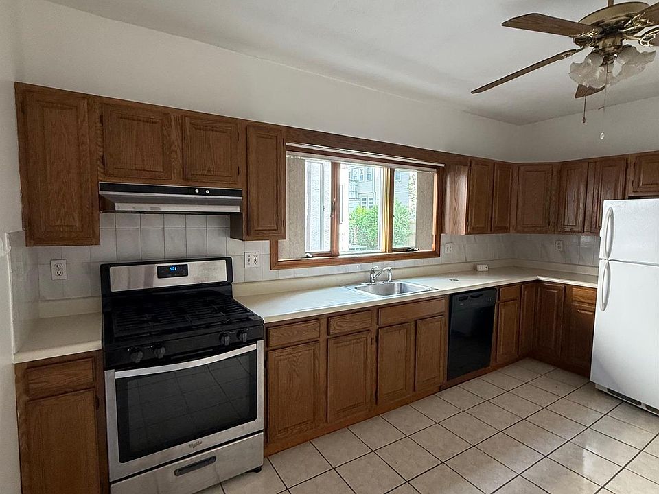 1st image of 85 Raymond Ave #1