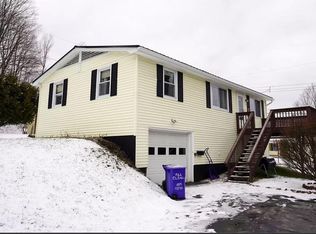 3 Essex St, Barre, VT 05641
