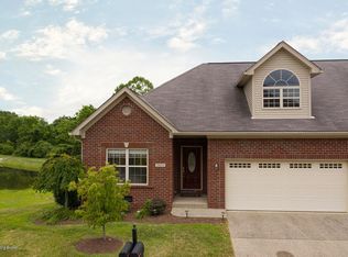 2031 Eagles Landing Dr, La Grange, KY 40031