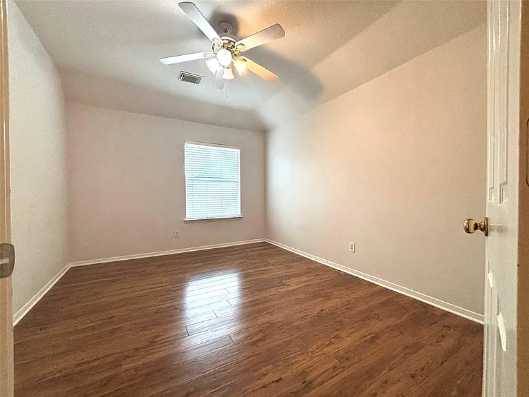 9514 Leaning Tree Ln — Photo 29