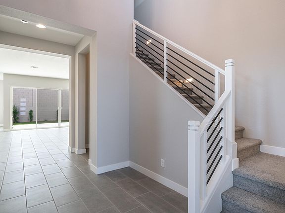 3rd image of 3139 E ALICIA Drive