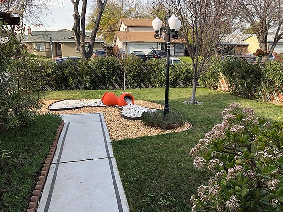 2nd image of 1720 Tustin Dr
