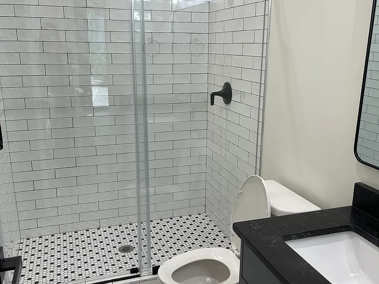 240 W Clayton St #202 — Photo 8
