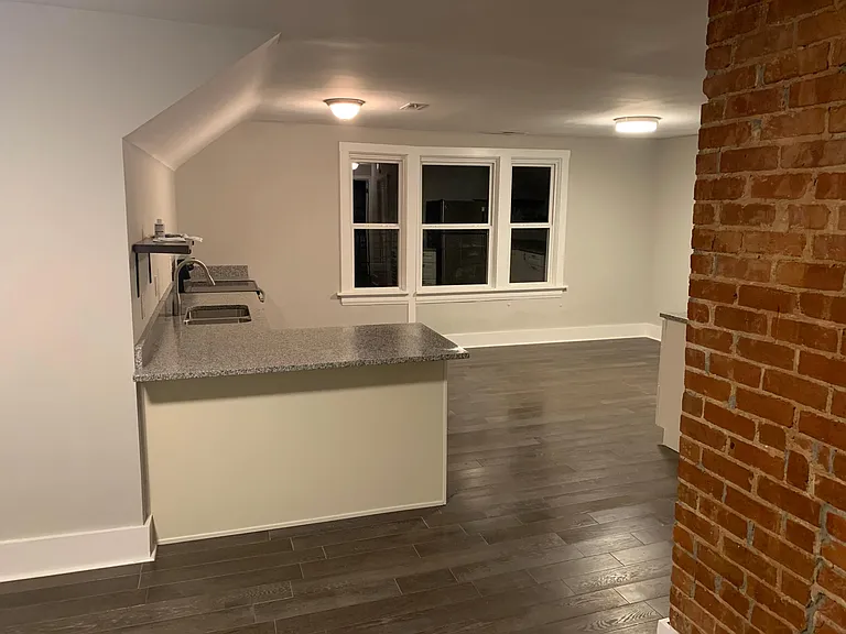 1419 Locust St #3 — Photo 16
