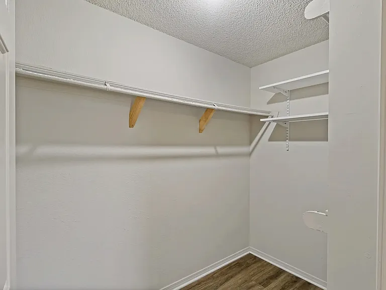 3202 Cardinal Creek Cir — Photo 13