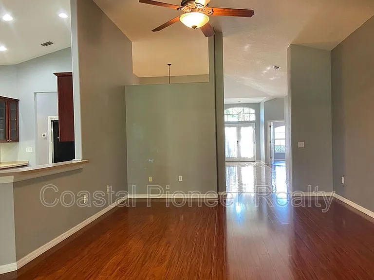 10542 San Travaso Dr — Photo 10
