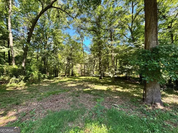 100 Saxon Woods Dr, Athens, GA 30607