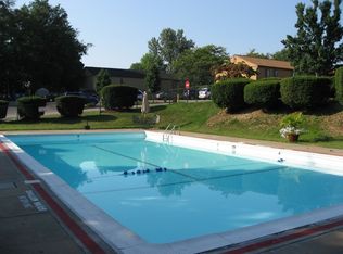 1260 Highfield Ct APT 204, Bethel Park, PA 15102