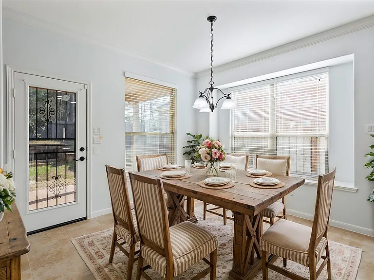 2642 Tacoma Springs Dr — Photo 12