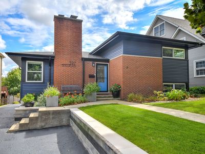 397 Taylor Ave, Glen Ellyn, IL, 60137