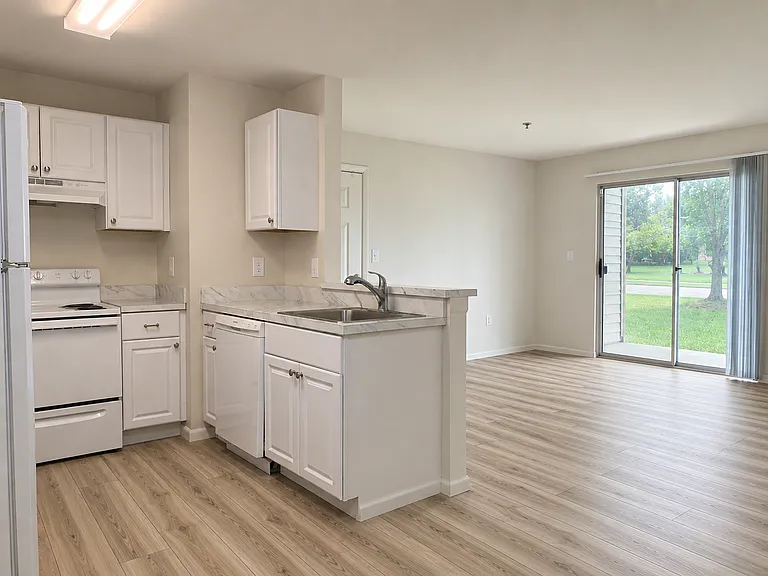 5 Lockhart Cir #C — Photo 12
