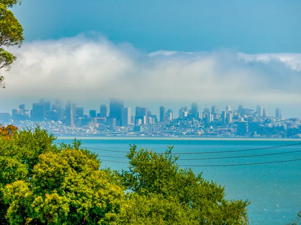 35 Andrew Dr APT 144, Tiburon, CA 94920
