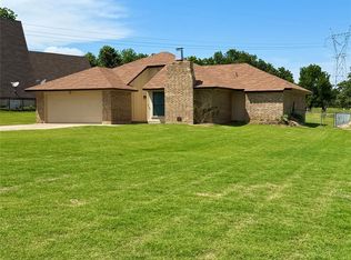 16401 SE 15th St, Choctaw, OK 73020