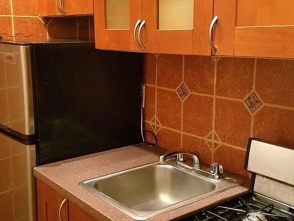 5th image of 2788 Broadway #4B