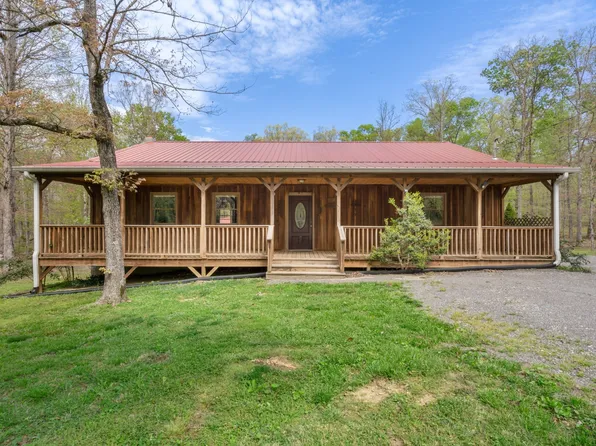 7796 Pinewood Rd, Nunnelly, TN 37137