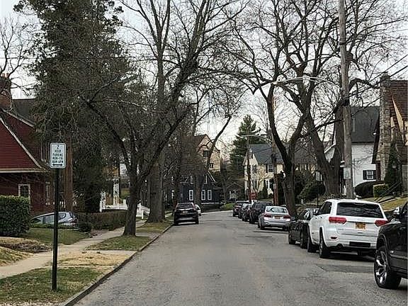2nd image of 23 Chittenden Ave