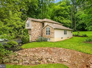 180 Hertzog Valley Rd, Denver, PA 17517