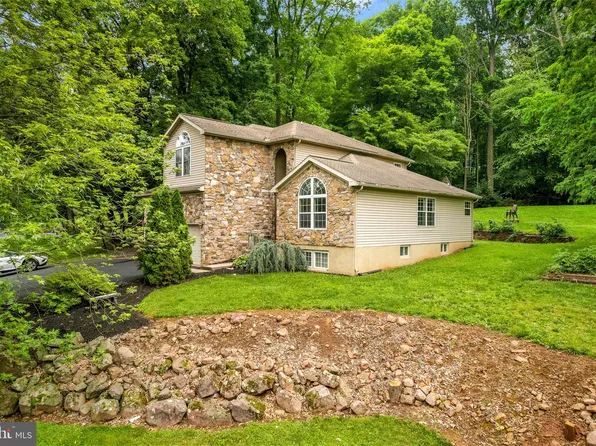 180 Hertzog Valley Rd, Denver, PA 17517