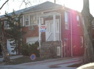 1806 157th St, Whitestone, NY 11357