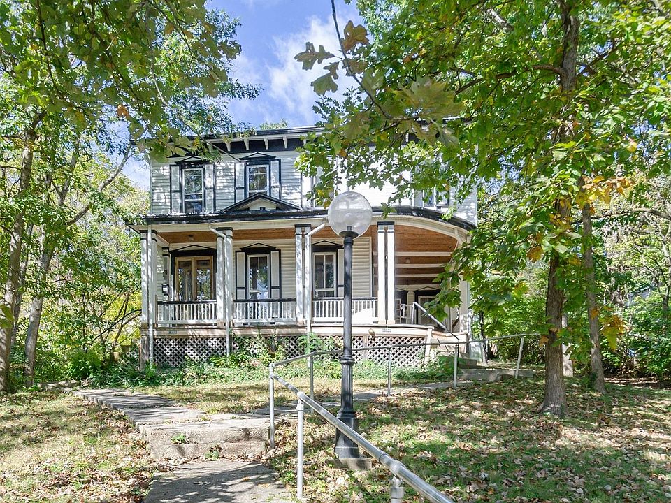 1st image of 3653 Archer Ave