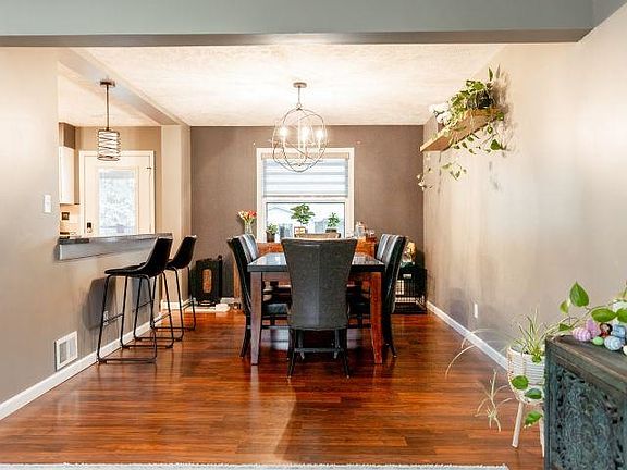 5th image of 1318 Regency Dr