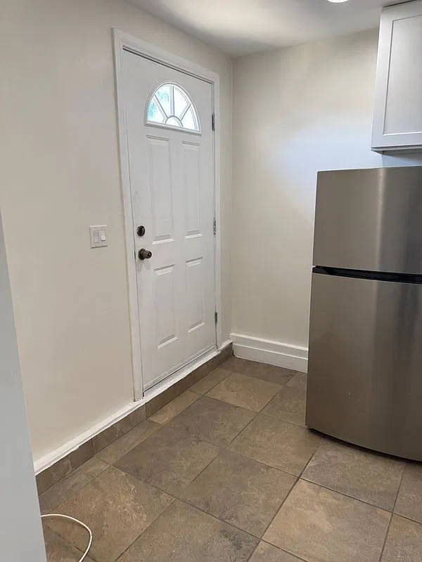 1 bed, 1.0 bath, 450 sqft, $2,250 — Photo 1