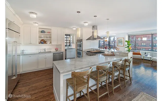 Sold by Douglas Elliman | media 26