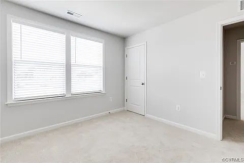 5th image of 707 Englewood Farms Dr