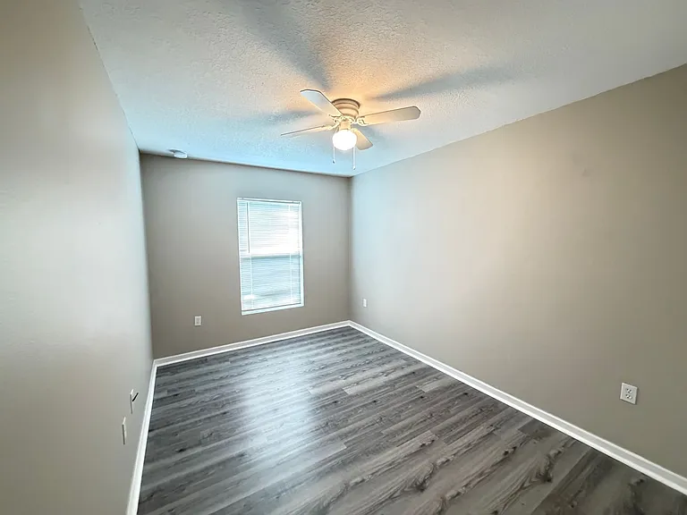 13481 SW 60th Avenue Rd — Photo 4