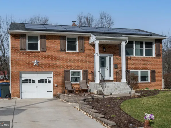 49 Red Leaf Rd, Moorestown, NJ 08057