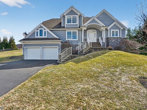 4th image of 4 Coventry Rd