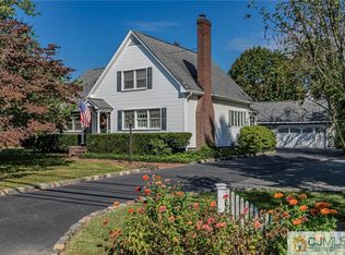 340 Ridge Rd, Dayton, NJ 08810