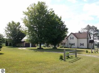 10531 S 47th Rd, Cadillac, MI 49601