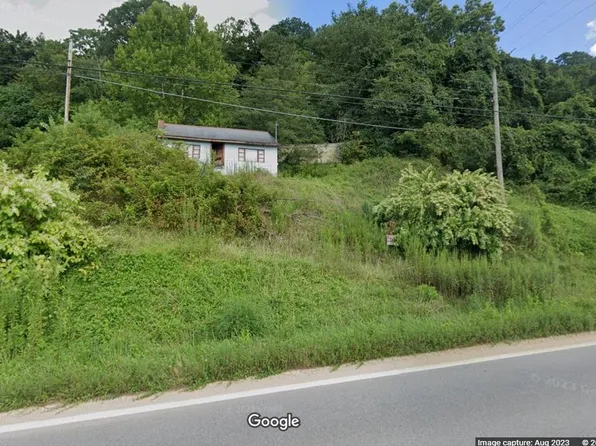 5340 Charleston Rd, Poca, WV 25159