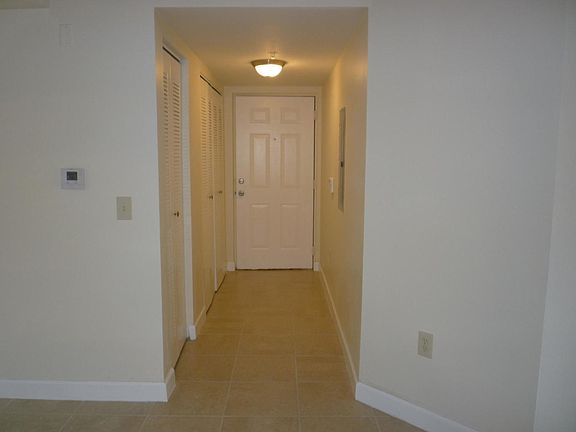 3rd image of 4211 San Marino Blvd APT 201