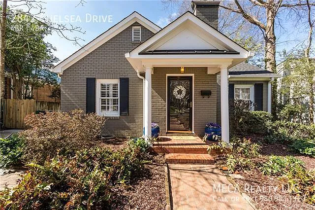 2842 Chelsea Dr — Photo 2