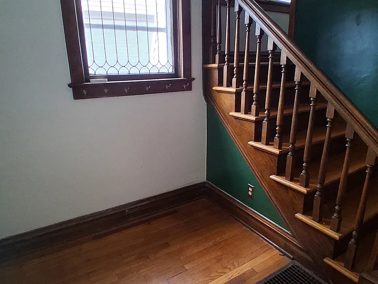 2529 Holmes St — Photo 4