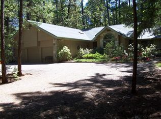 245 Daily Ln, Grants Pass, OR 97527