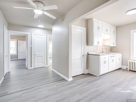 2nd image of 85 Sheboygan St #4