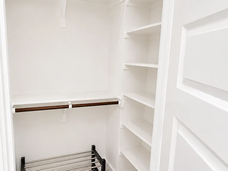6016 Fairway St #2 Furnished Bedroom Suite 1 Closet