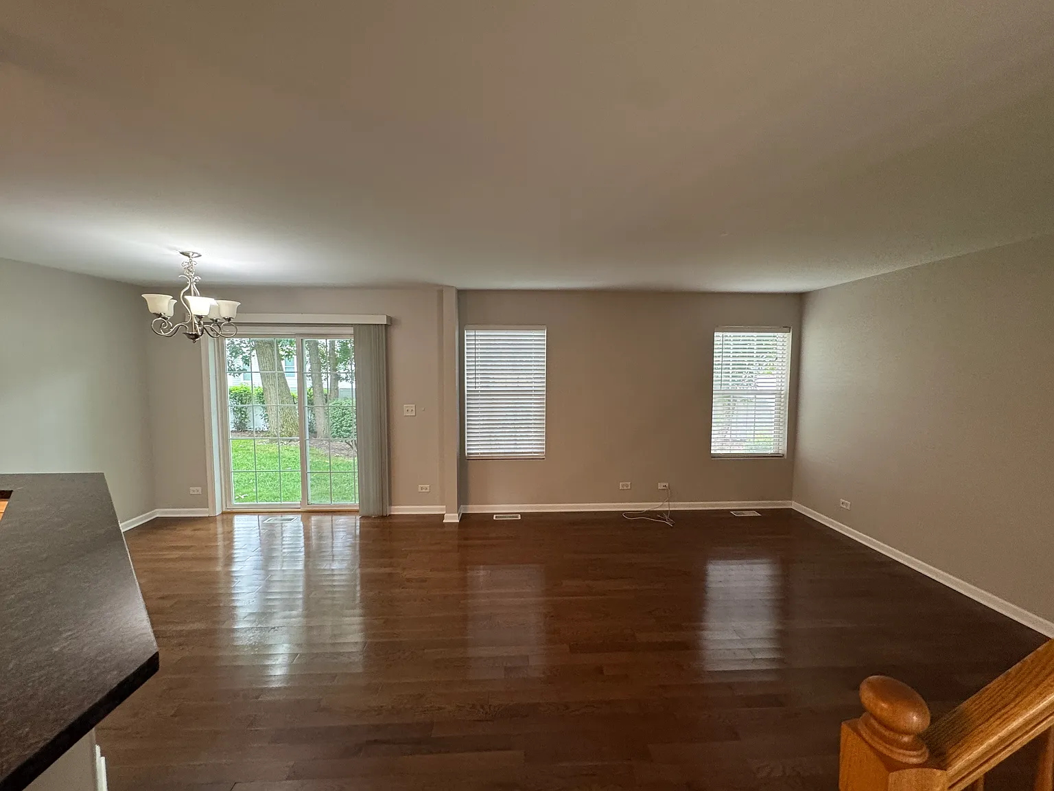 3 bed, 2.5 bath, 1668 sqft, $2,995 — Photo 3