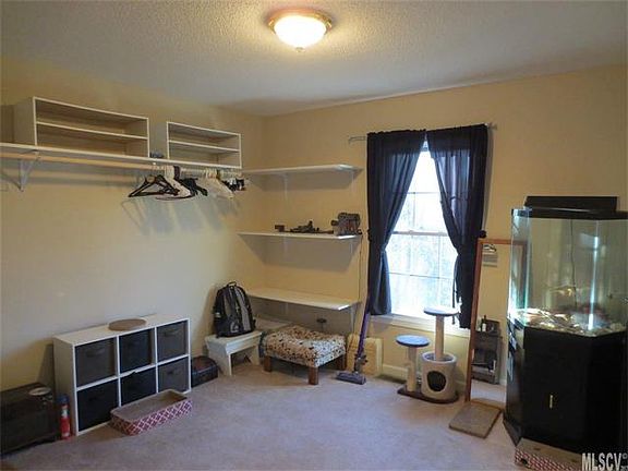 4th image of 2202 Olde West Ct
