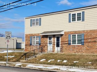 711 Randolph St APT 3, Hanover, PA 17331
