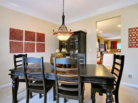 Formal Dining