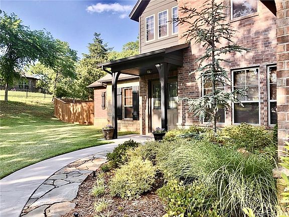4th image of 15600 Arbor Meadows Ln