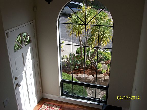 3rd image of 782 Prairie Creek Dr