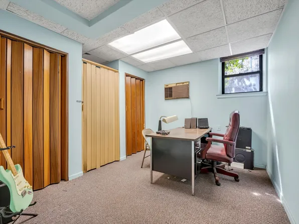 69-40 Yellowston Boulevard image 9 of 15